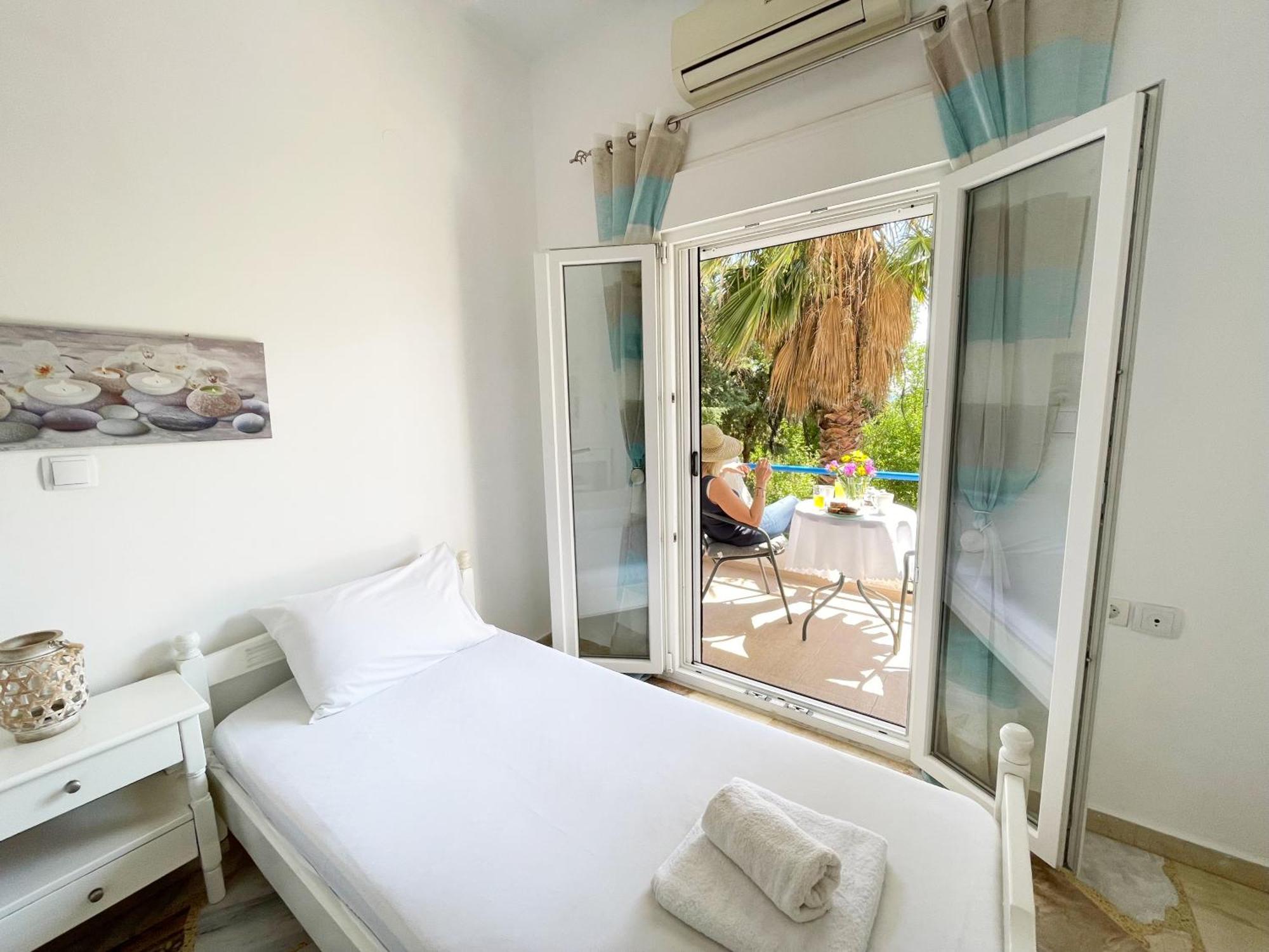 Odysseas Apartments 2 Marathókampos エクステリア 写真